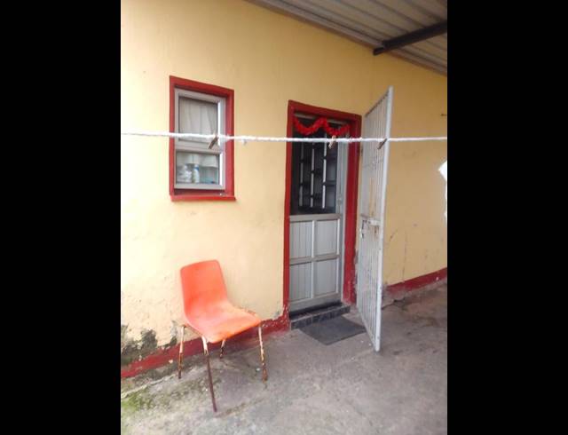4 BEDROOM HOUSE FOR SALE IN CROSSMOOR